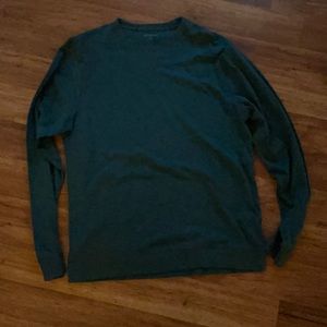 Medium long sleeve t-shirt